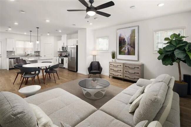 Building Photo - 616 Wynard Pl