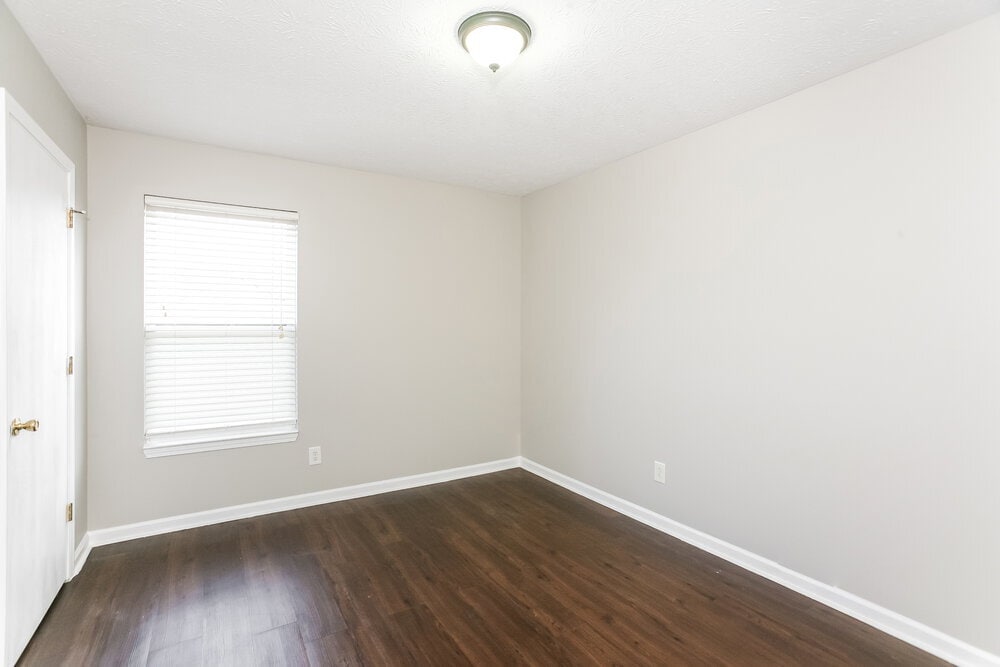 Building Photo - 1083 Pine Ridge Way