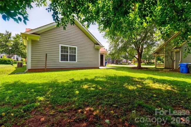 Building Photo - 155 Green Dragon Ct
