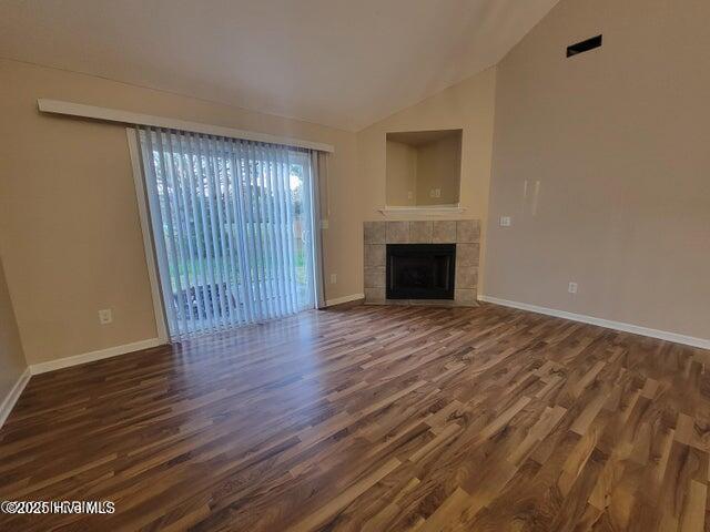 Building Photo - 421 Nordhoff St