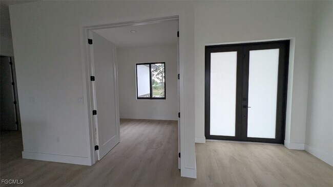 Building Photo - 9054 Lamkin Cir