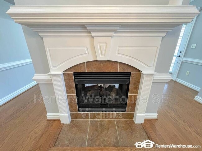 Building Photo - 2940 Hollister Ave