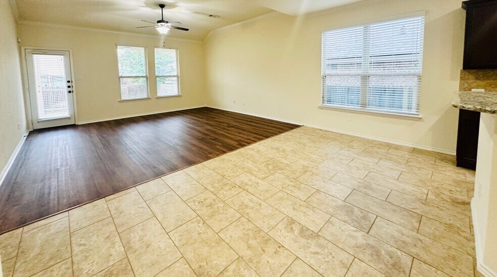 Building Photo - 132 Buckskin Way