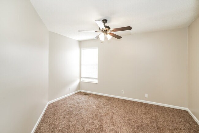 Building Photo - 1609 Berrywood Way