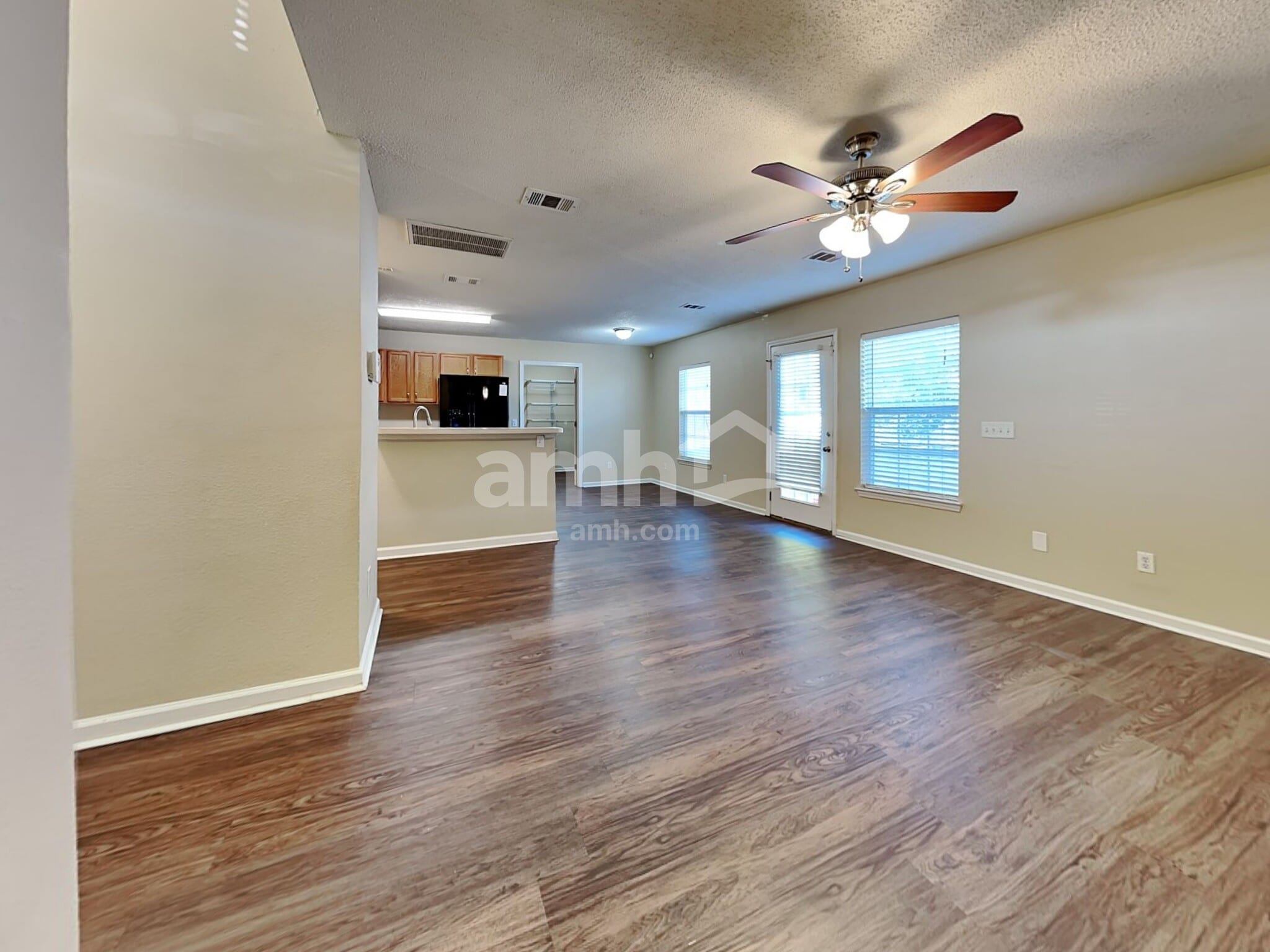 Building Photo - 112 Willow Lakes Ct