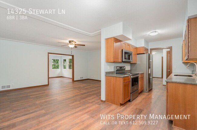 Building Photo - 14325 Stewart Ln