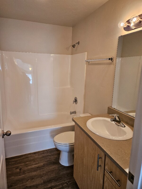 Building Photo - 1401 Oakley Ave