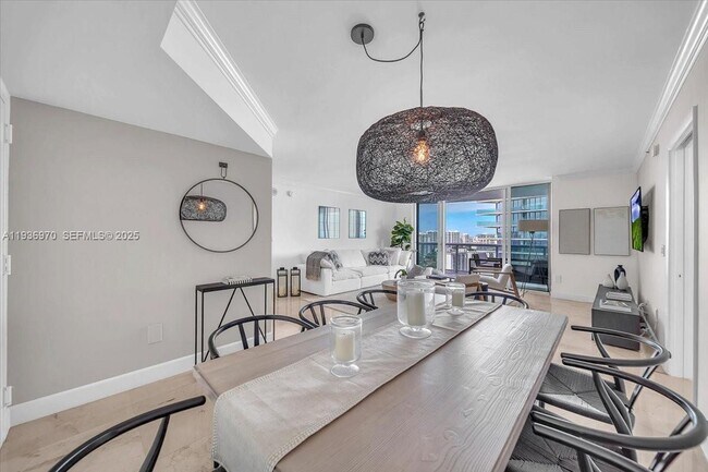 Building Photo - 18911 Collins Ave