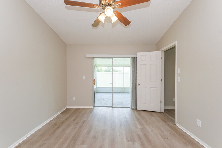 Building Photo - 2021 Lori Ann St