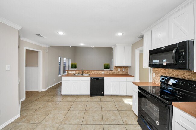 Building Photo - 1903 Ryansbrook Ln