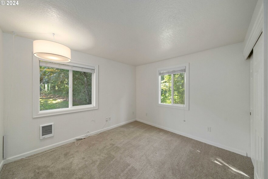 Building Photo - 2680 SW 87th Ave