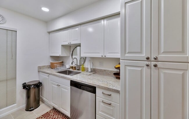 Building Photo - Rates Vary $1,995 - $4,495