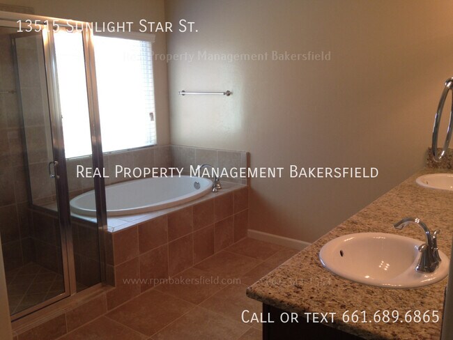 Building Photo - 13515 Sunlight Star St