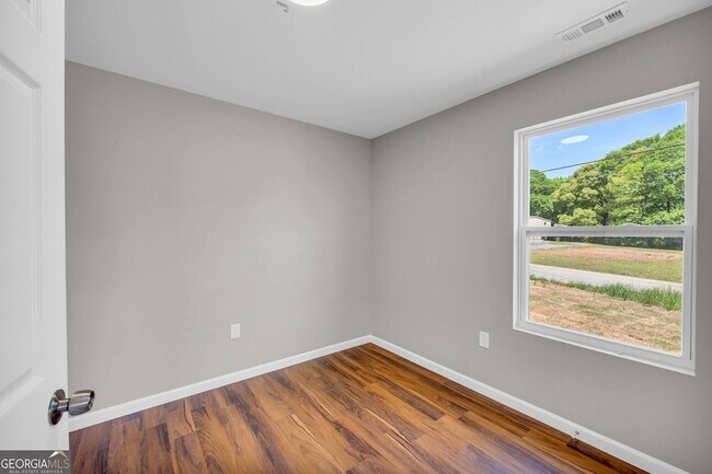 Building Photo - 153 ADALINE COURT