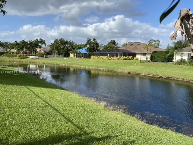 Building Photo - 13647 Barberry Dr