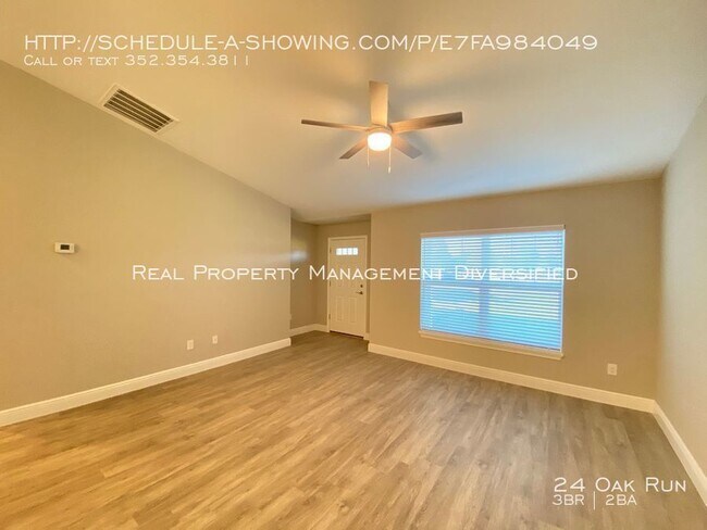 Building Photo - 24 Oak Run