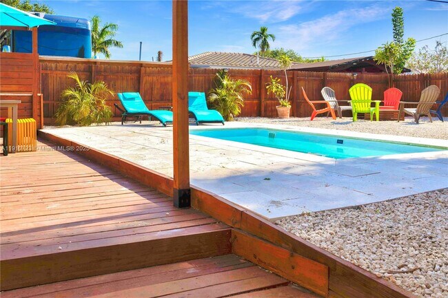 Building Photo - 1241 SW 29th St