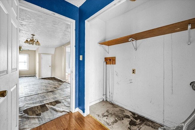 Building Photo - 25998 N Dal Bar Rd