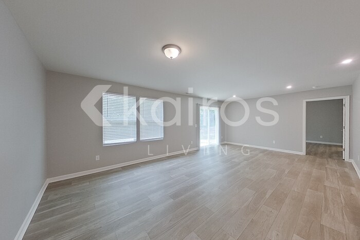 Building Photo - 2502 Kenton Ct SE