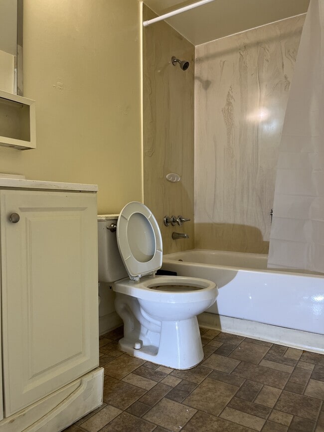 Building Photo - 384 S Ironton St