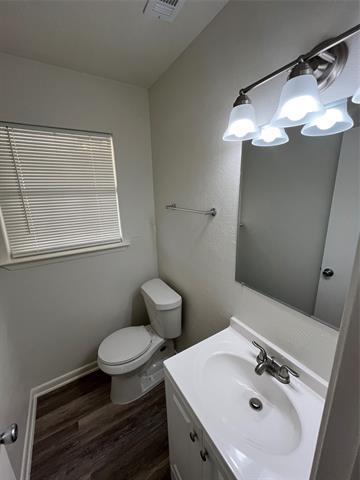 Building Photo - 824 Johnnie Row