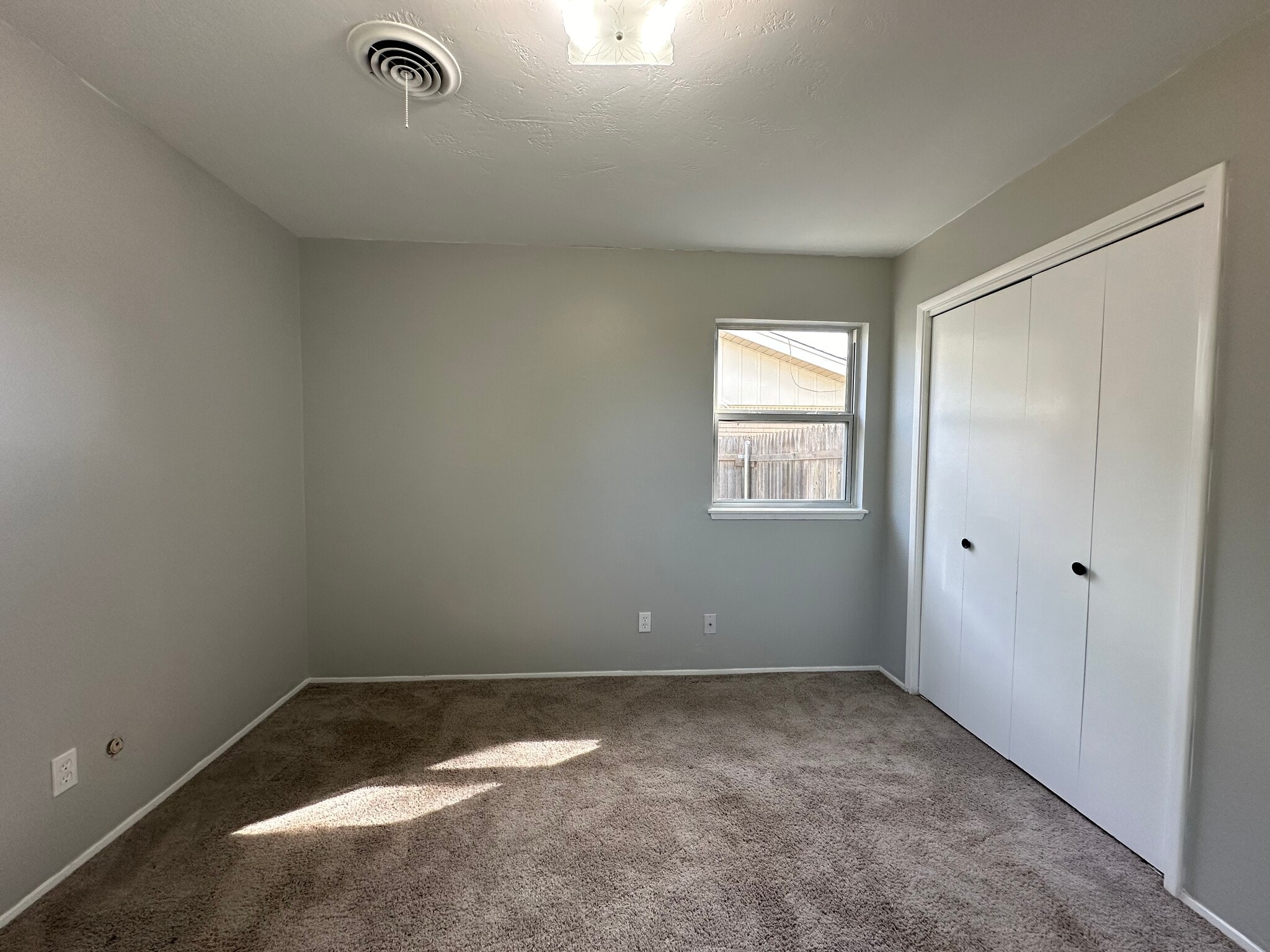 Building Photo - 5111 Benton Dr