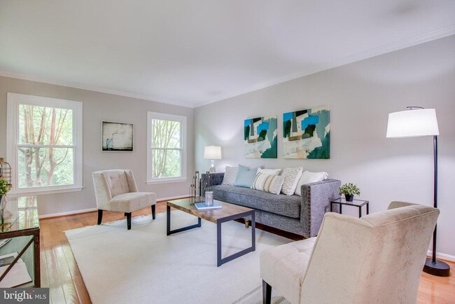 Building Photo - 5618 Meridian Hill Pl