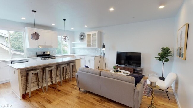Building Photo - 1 br, 1 bath House - 1358 N Blandena Priva...