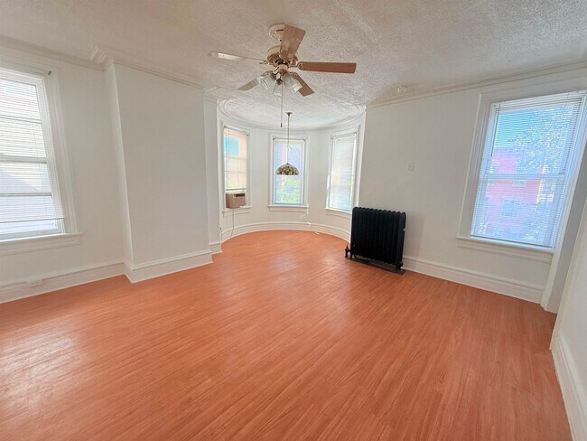 Building Photo - 157 Harrison Ave