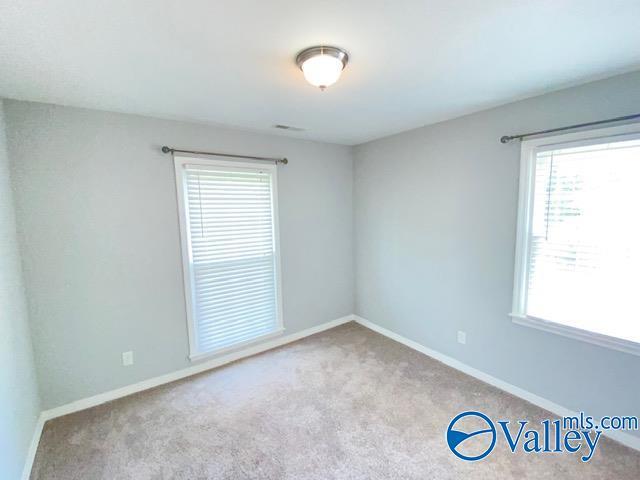 Building Photo - 826 Crestview Dr