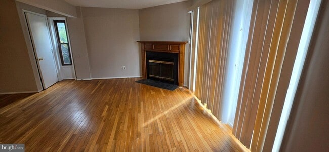 Building Photo - 5870 Chipwood Ct