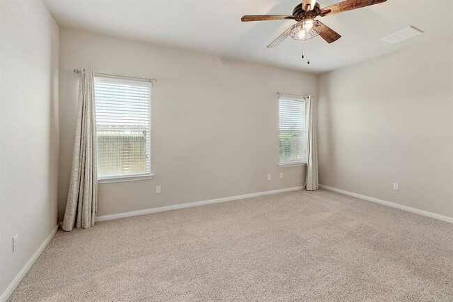 Building Photo - 460 Galway Bay Ln