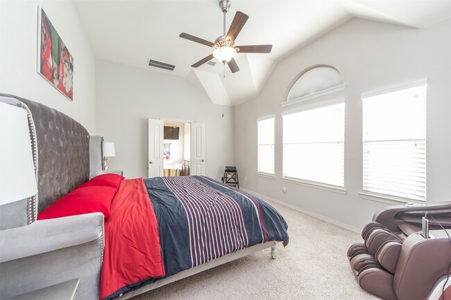 Building Photo - 12258 Oxford Cres Cir