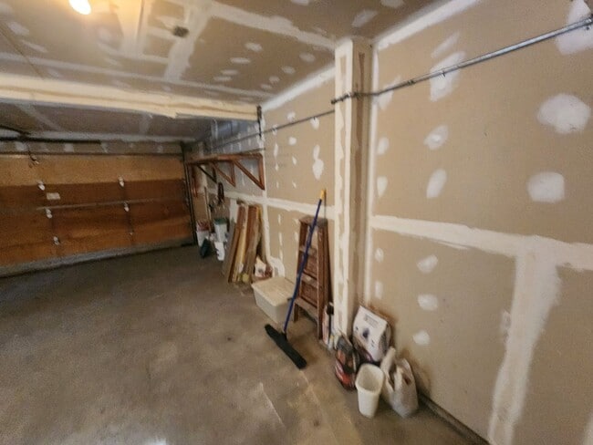 Building Photo - New to the Rental Market! Custom 3 Bdrm Hm w/Garage