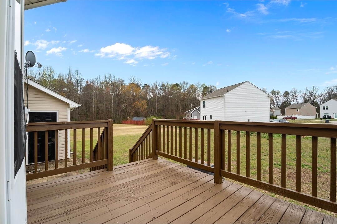 Building Photo - 109 Doves Mount Cir