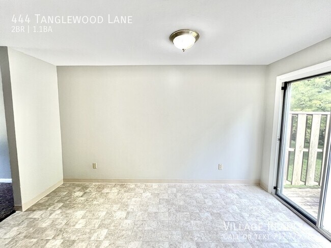 Building Photo - 444 Tanglewood Ln