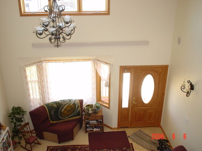 Building Photo - 1431 Thaxton Ct