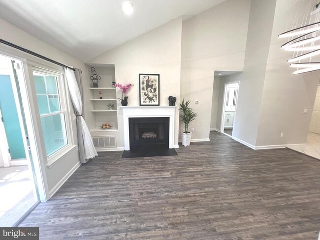 Building Photo - 12020 Taliesin Pl