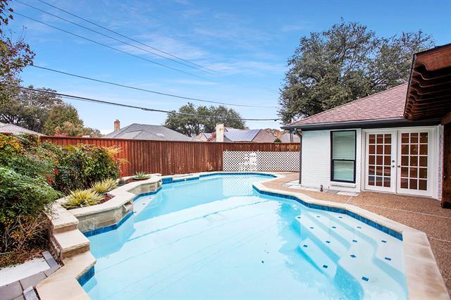 Building Photo - 16114 Shadybank Dr