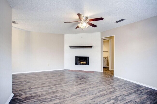 Building Photo - 5703 Brownfield Dr