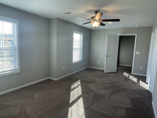 Building Photo - 8241 Zodiac Ln