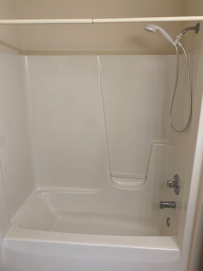 Master Bath - 8122 14th Ave