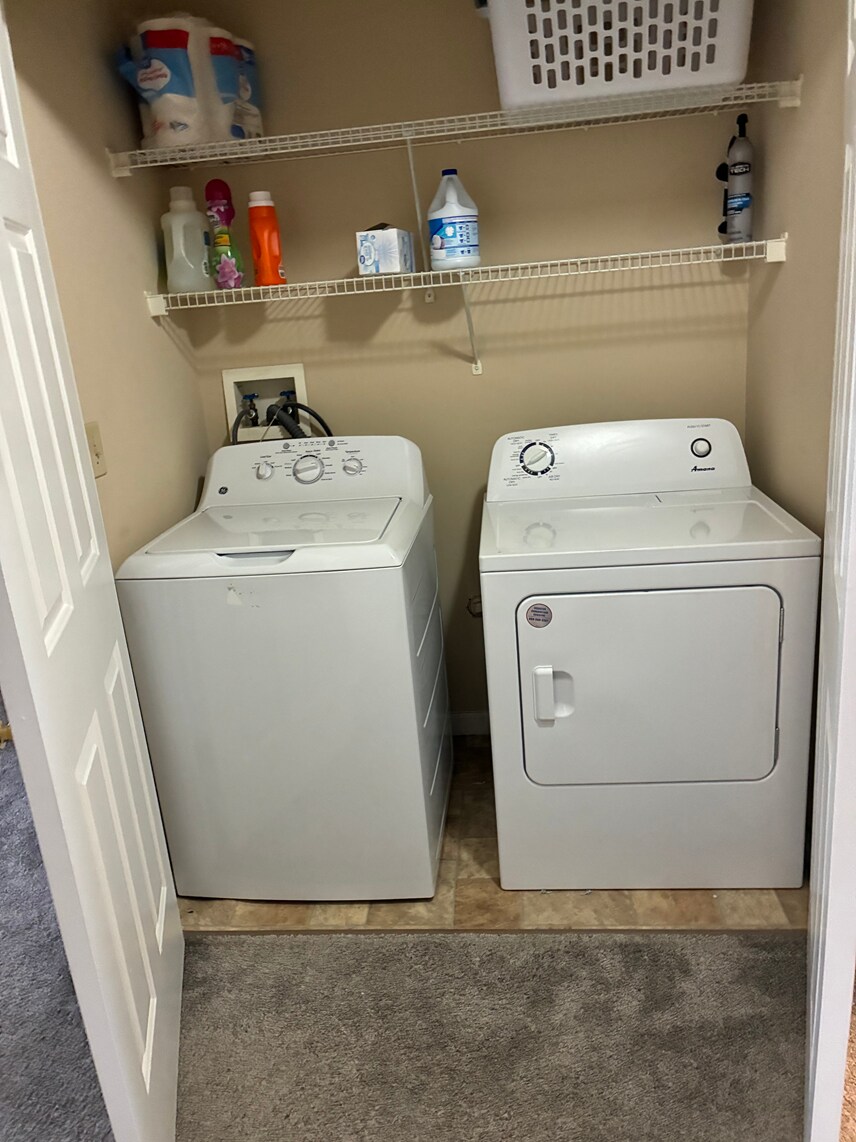 Building Photo - 3677 Carman Rd