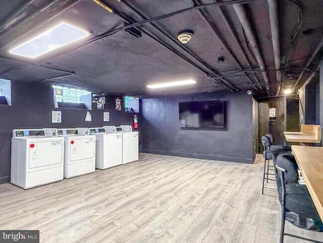 Building Photo - 30 Haddon Ave