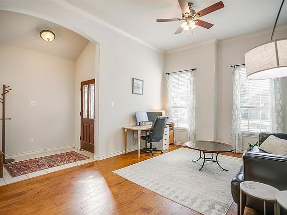 Building Photo - 2353 Clairborne Dr