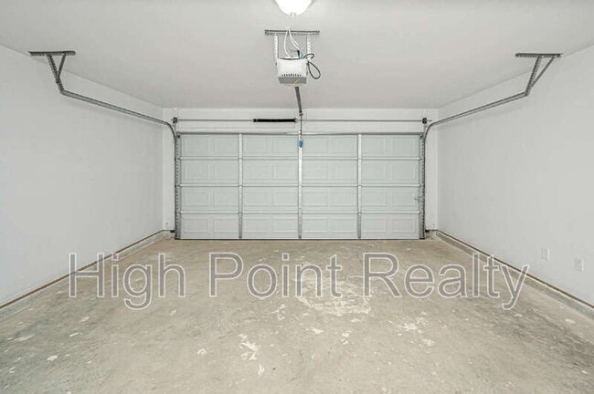 Building Photo - 85 Smith Glen Dr