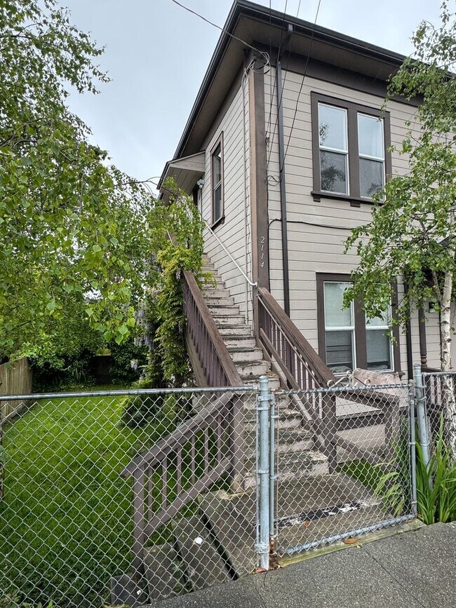 Building Photo - 2112 California St