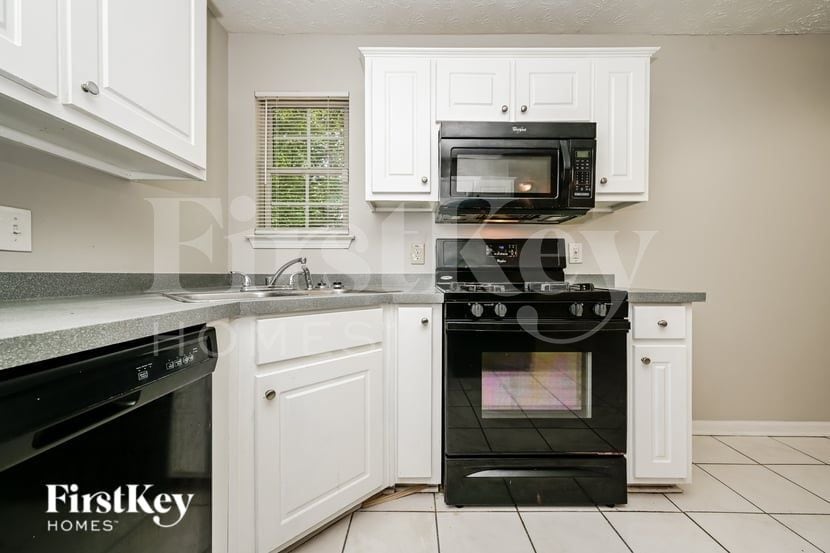 Building Photo - 3827 Monarch Ct