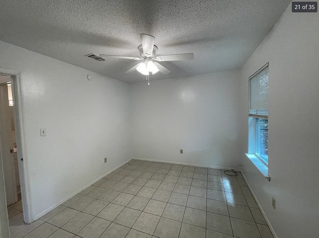 Building Photo - 6832 Tiki Ln