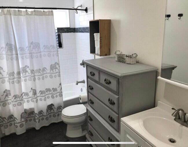 Hallway bathroom - 6735 Saint Clair Ave